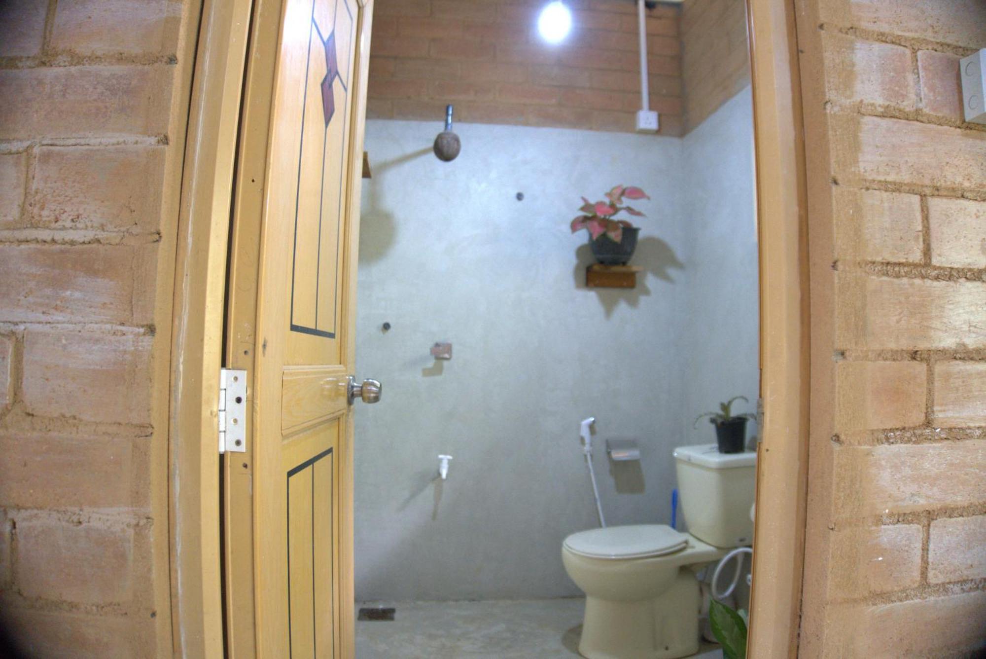 Passionfruit Homestay Matara Eksteriør billede